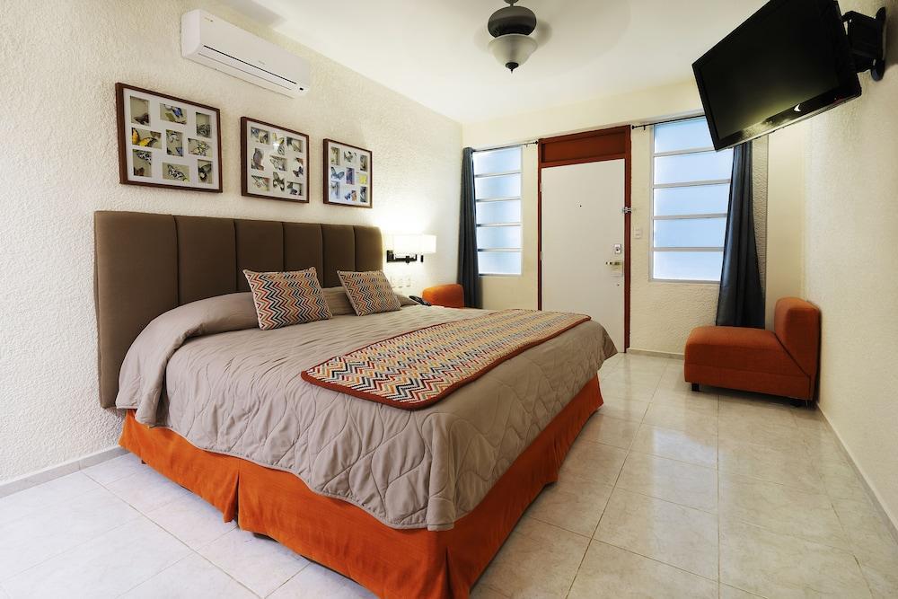 Hotel Y Suites Nader Канкун Екстер'єр фото