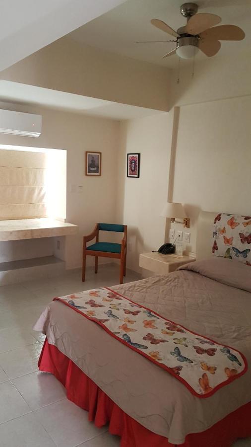 Hotel Y Suites Nader Канкун Екстер'єр фото