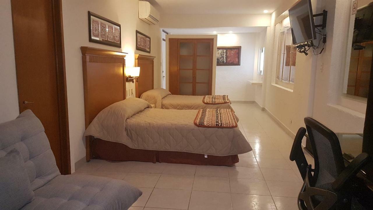 Hotel Y Suites Nader Канкун Екстер'єр фото