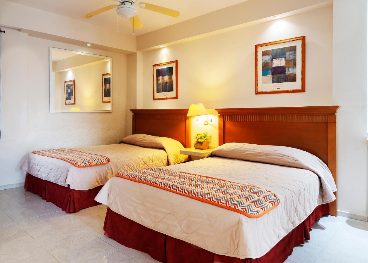 Hotel Y Suites Nader Канкун Екстер'єр фото